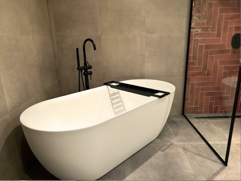 flaminia space light 60x60 vloertegels betonlook zand