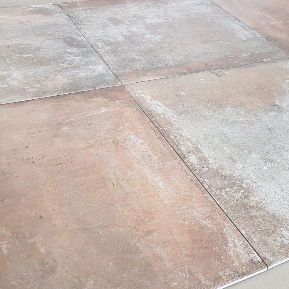 Landelijk rustieke vloertegels alaplana Harad cotto 45x45 bij Vlagsma tegelwalhalla