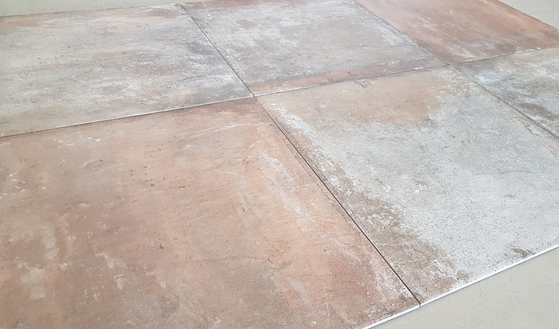 Landelijk rustieke vloertegels alaplana Harad cotto 45x45 bij Vlagsma tegelwalhalla